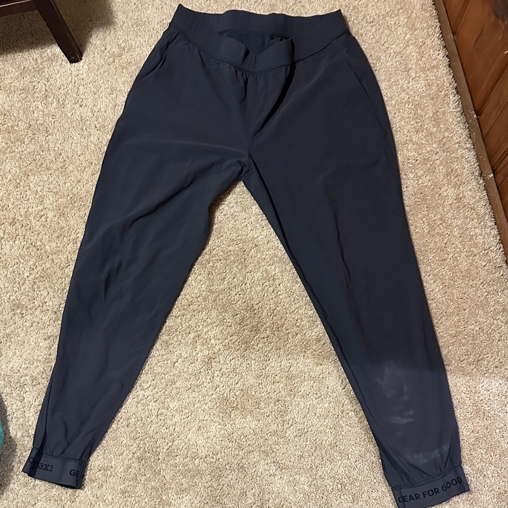 Cotopaxi Women's Black Activewear Pants